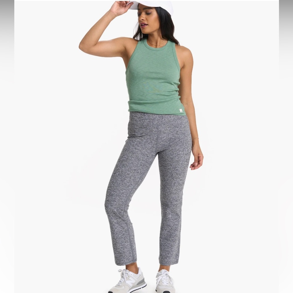 Vuori mid rise legging - Picture 5 of 13